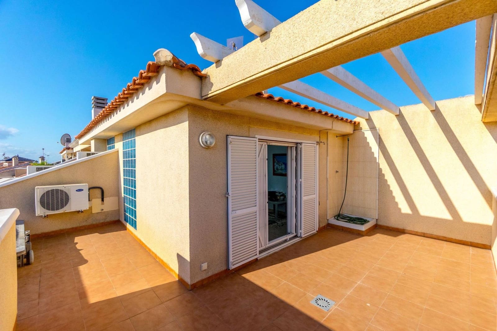 2 slaapkamer Appartement te koop in Orihuela Costa met zwembad - € 251.900 (Ref: 9813358)