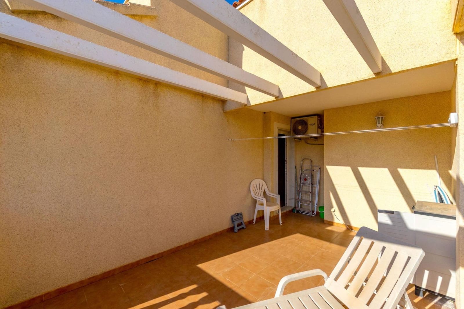 2 slaapkamer Appartement te koop in Orihuela Costa met zwembad - € 251.900 (Ref: 9813358)