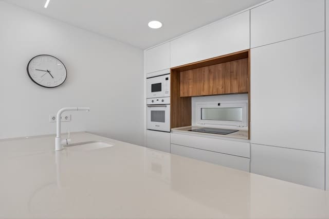 2 slaapkamer Appartement te koop in Guardamar del Segura - € 325.000 (Ref: 9813360)