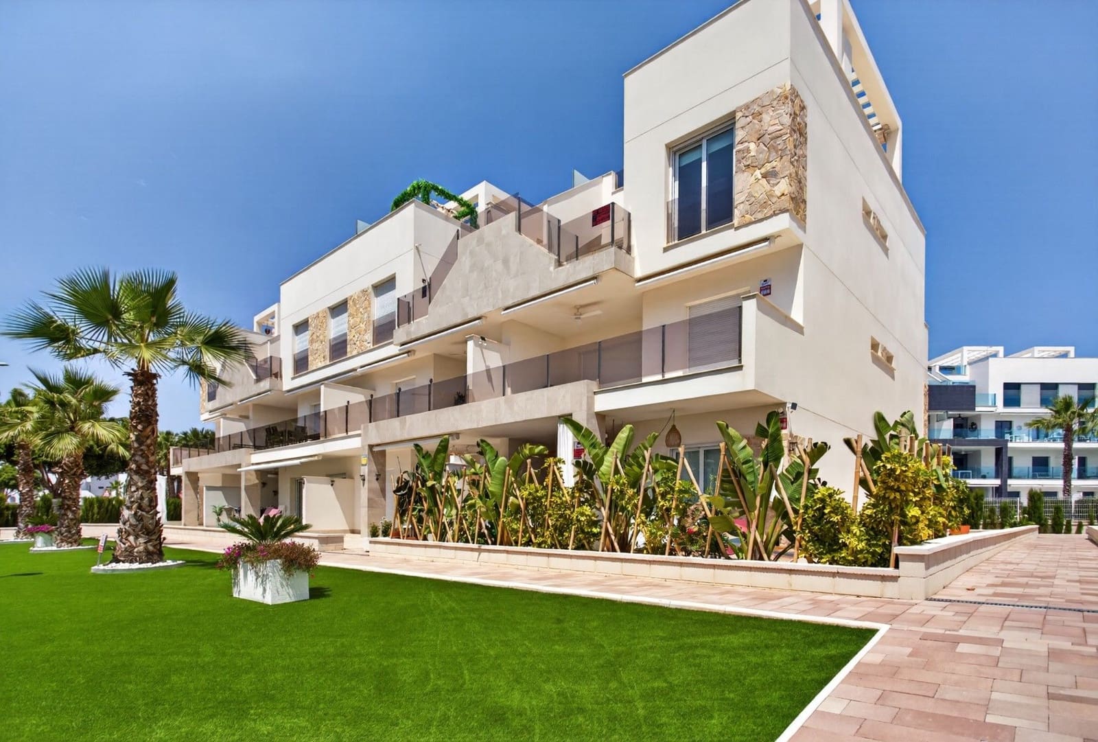 2 slaapkamer Appartement te koop in Guardamar del Segura - € 325.000 (Ref: 9813360)
