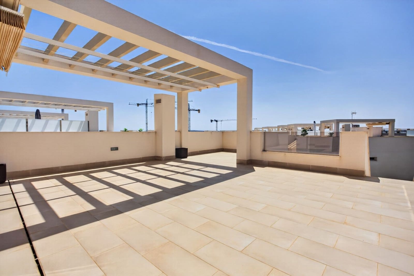 2 slaapkamer Appartement te koop in Guardamar del Segura - € 325.000 (Ref: 9813360)