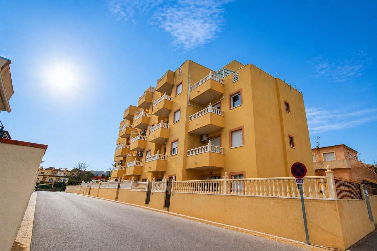 Apartamento de 2 habitaciones en Orihuela Costa en venta - 126.000 € (Ref: 9813367)