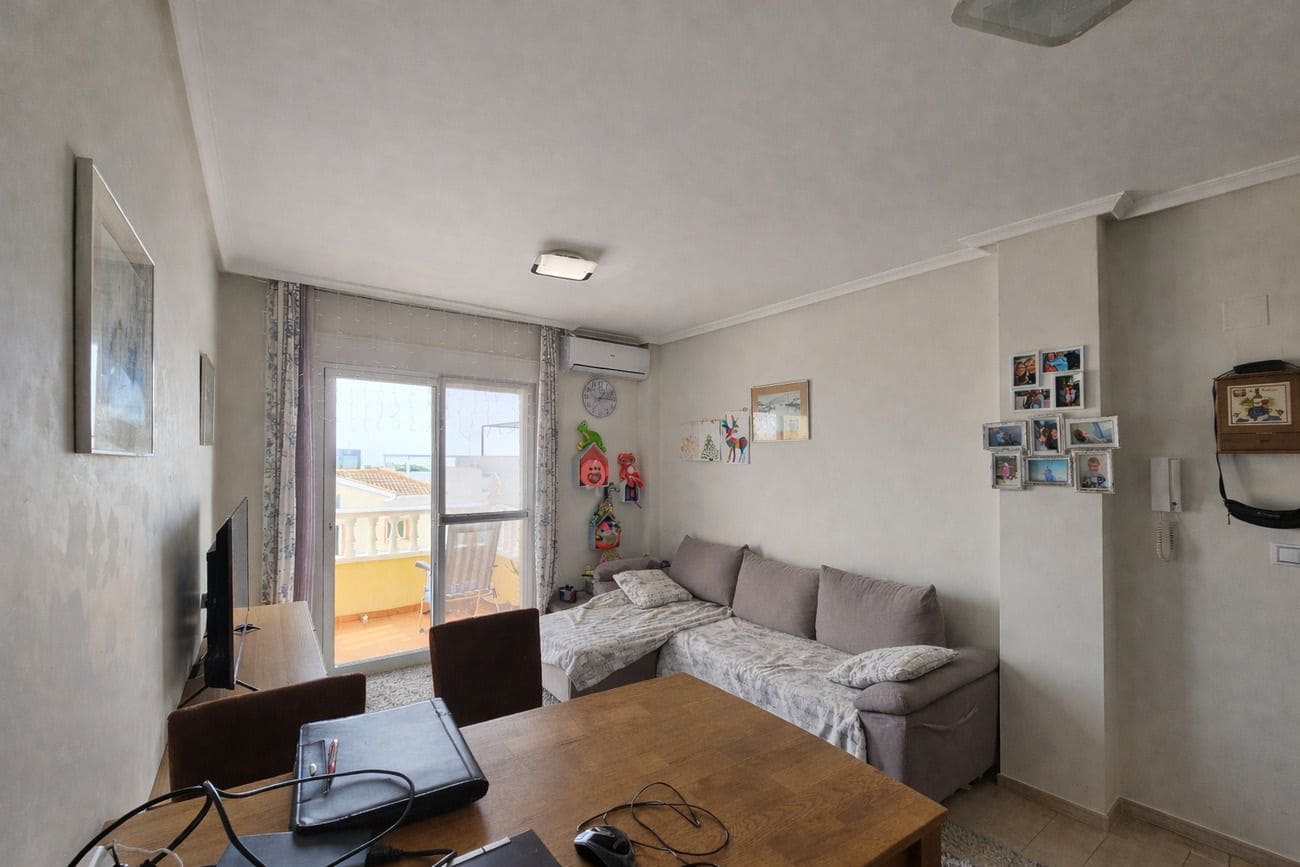 Apartamento de 2 habitaciones en Orihuela Costa en venta - 126.000 € (Ref: 9813367)