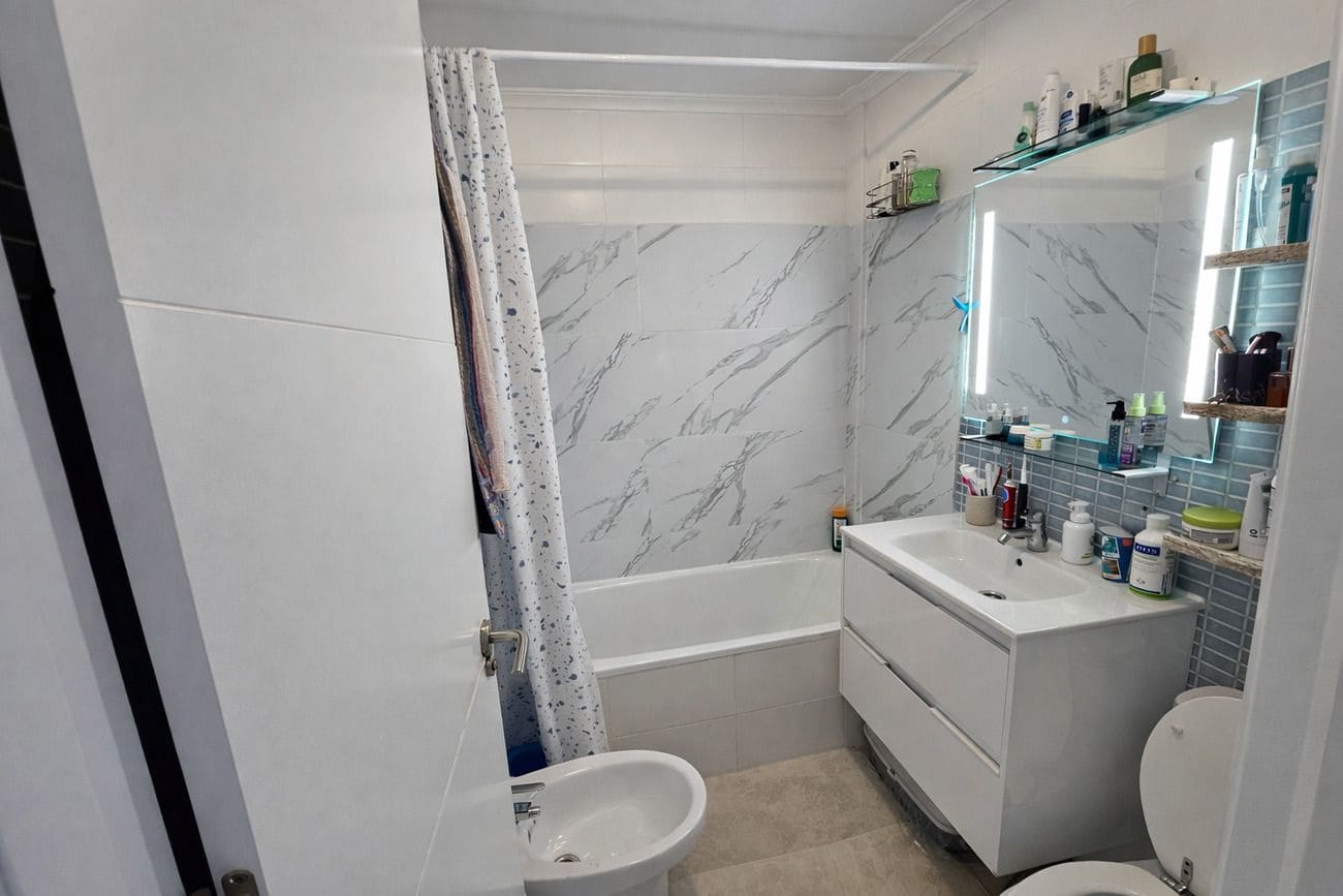 Apartamento de 2 habitaciones en Orihuela Costa en venta - 126.000 € (Ref: 9813367)