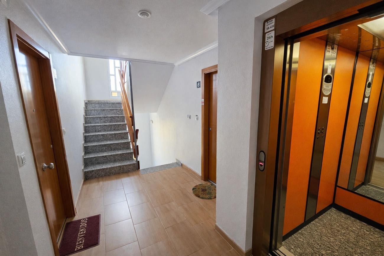 Apartamento de 2 habitaciones en Orihuela Costa en venta - 126.000 € (Ref: 9813367)