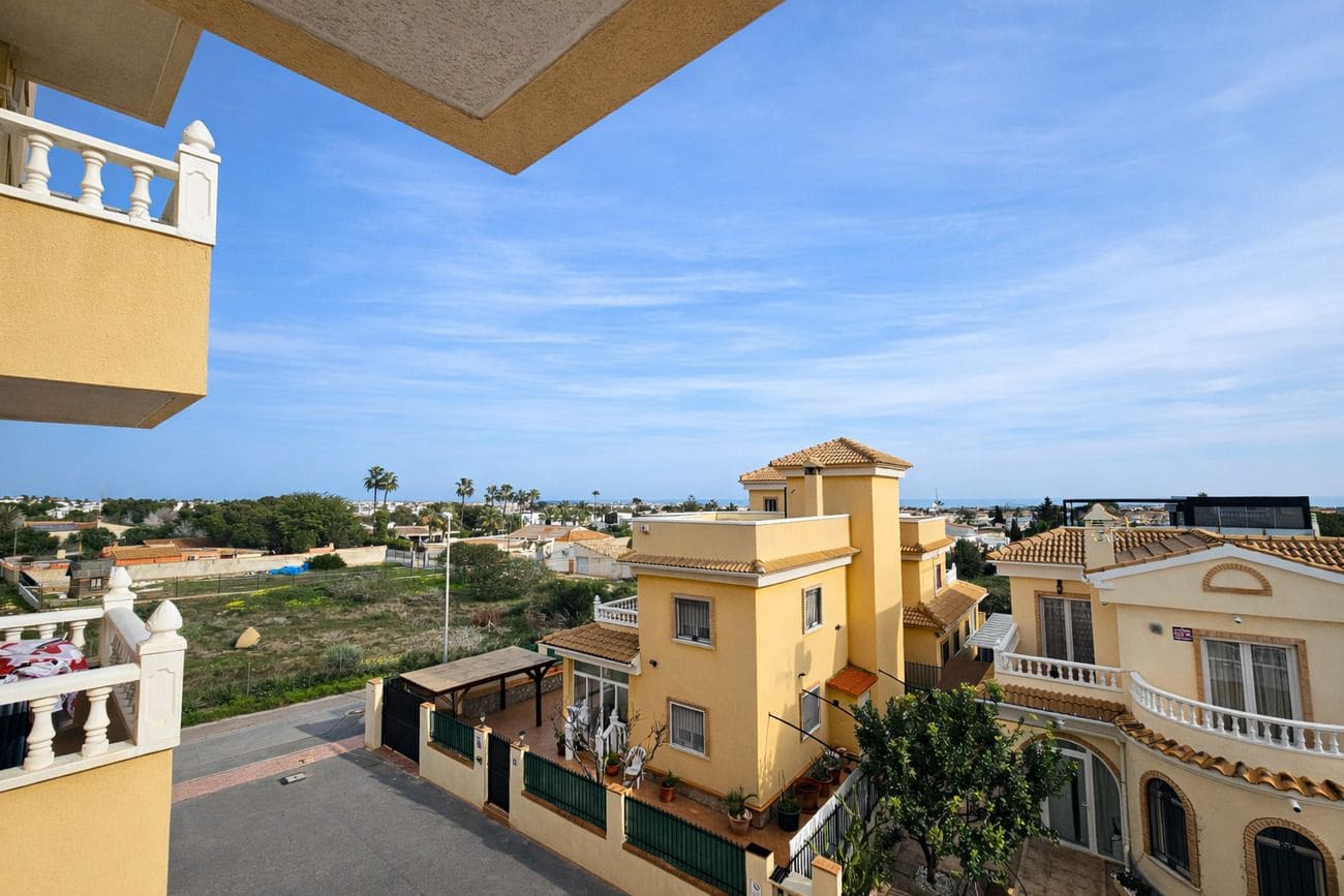 Apartamento de 2 habitaciones en Orihuela Costa en venta - 126.000 € (Ref: 9813367)