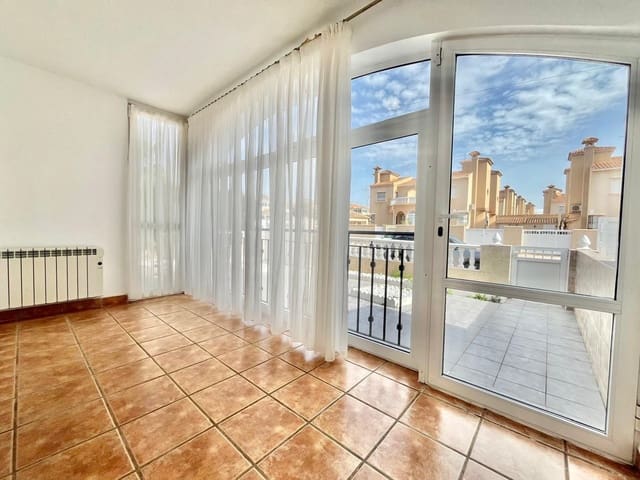 3 slaapkamer Flat te koop in Playa Flamenca, Orihuela met zwembad - € 249.500 (Ref: 9813368)