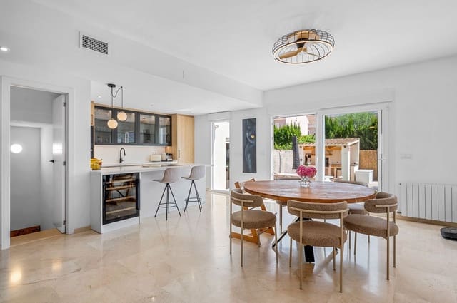 4 chambre Villa/Maison Mitoyenne à vendre à Alicante Golf, Alicante ville avec piscine garage - 669 000 € (Ref: 9816020)