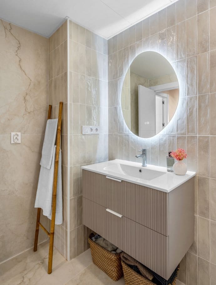 4 chambre Villa/Maison Mitoyenne à vendre à Alicante ville avec piscine garage - 669 000 € (Ref: 9816020)