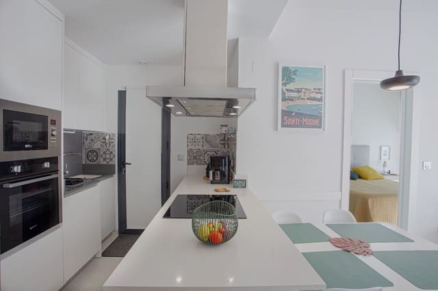 1 sovrum Lägenhet till salu i Torrevieja - 175 000 € (Ref: 9818394)
