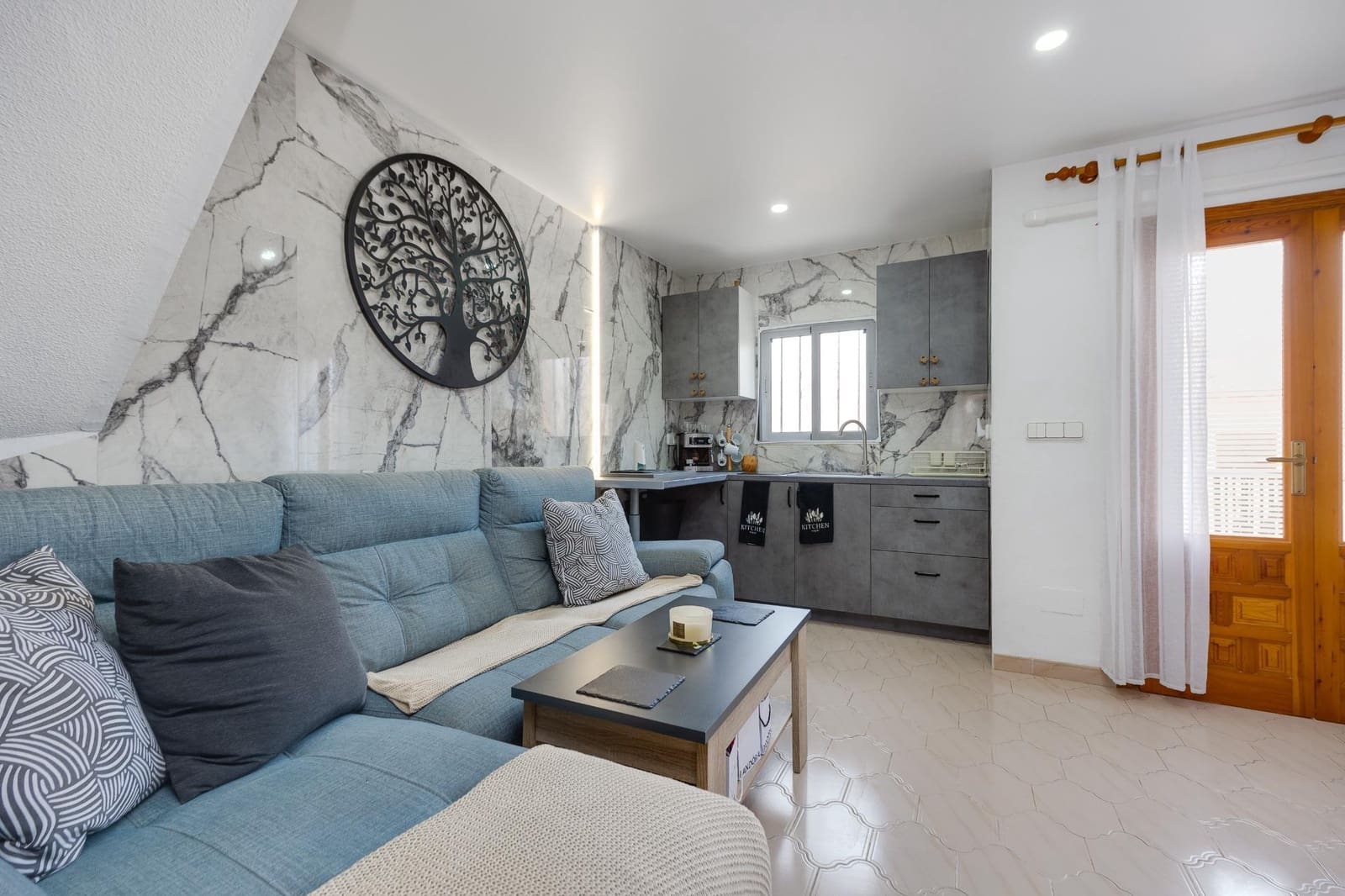 2 slaapkamer Bungalow te koop in Torrevieja met zwembad - € 124.999 (Ref: 9818399)