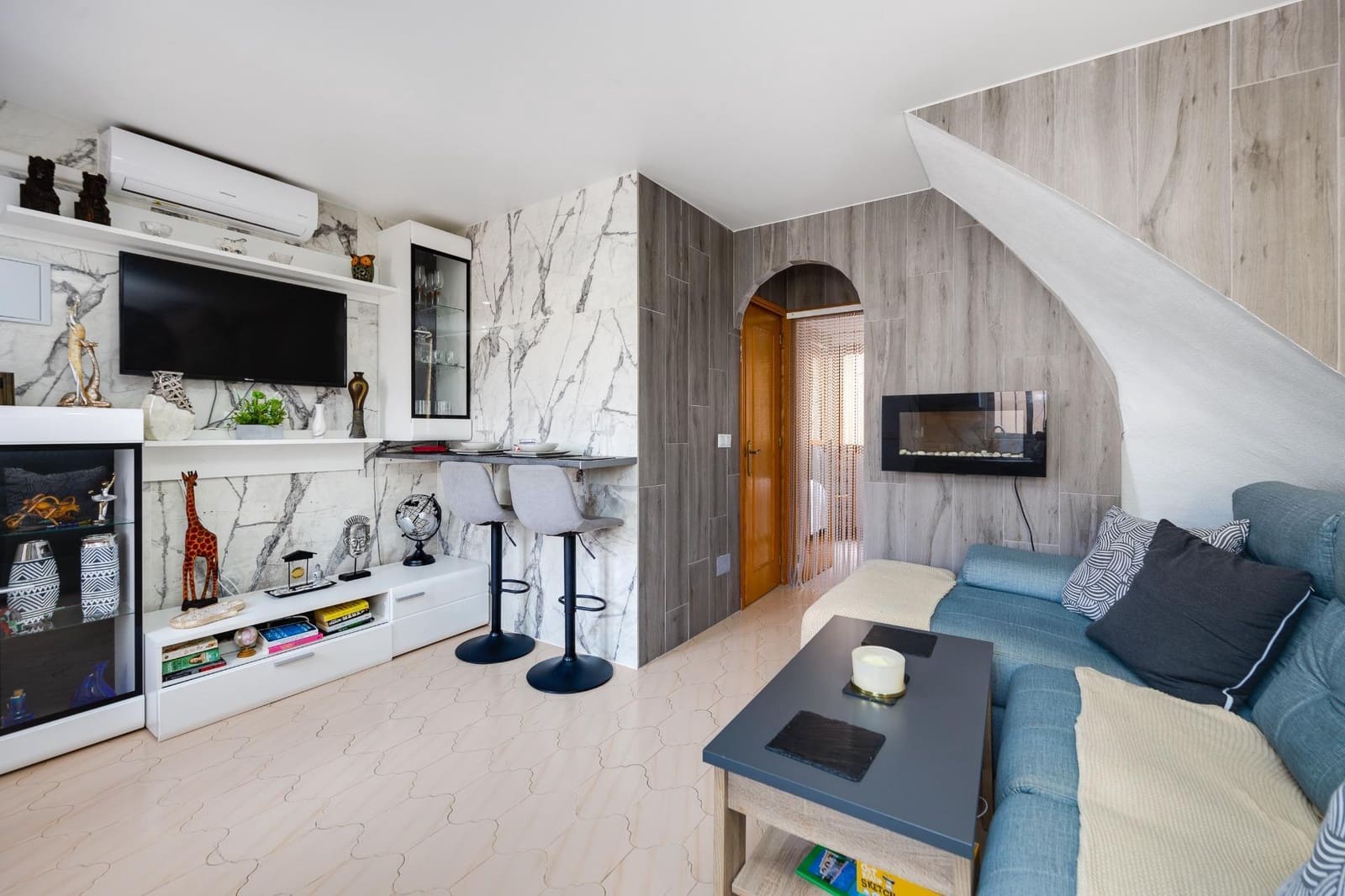 2 slaapkamer Bungalow te koop in Torrevieja met zwembad - € 124.999 (Ref: 9818399)