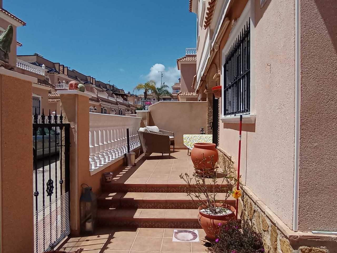 3 bedroom Townhouse for sale in Los Dolses - € 269,000 (Ref: 9818402)