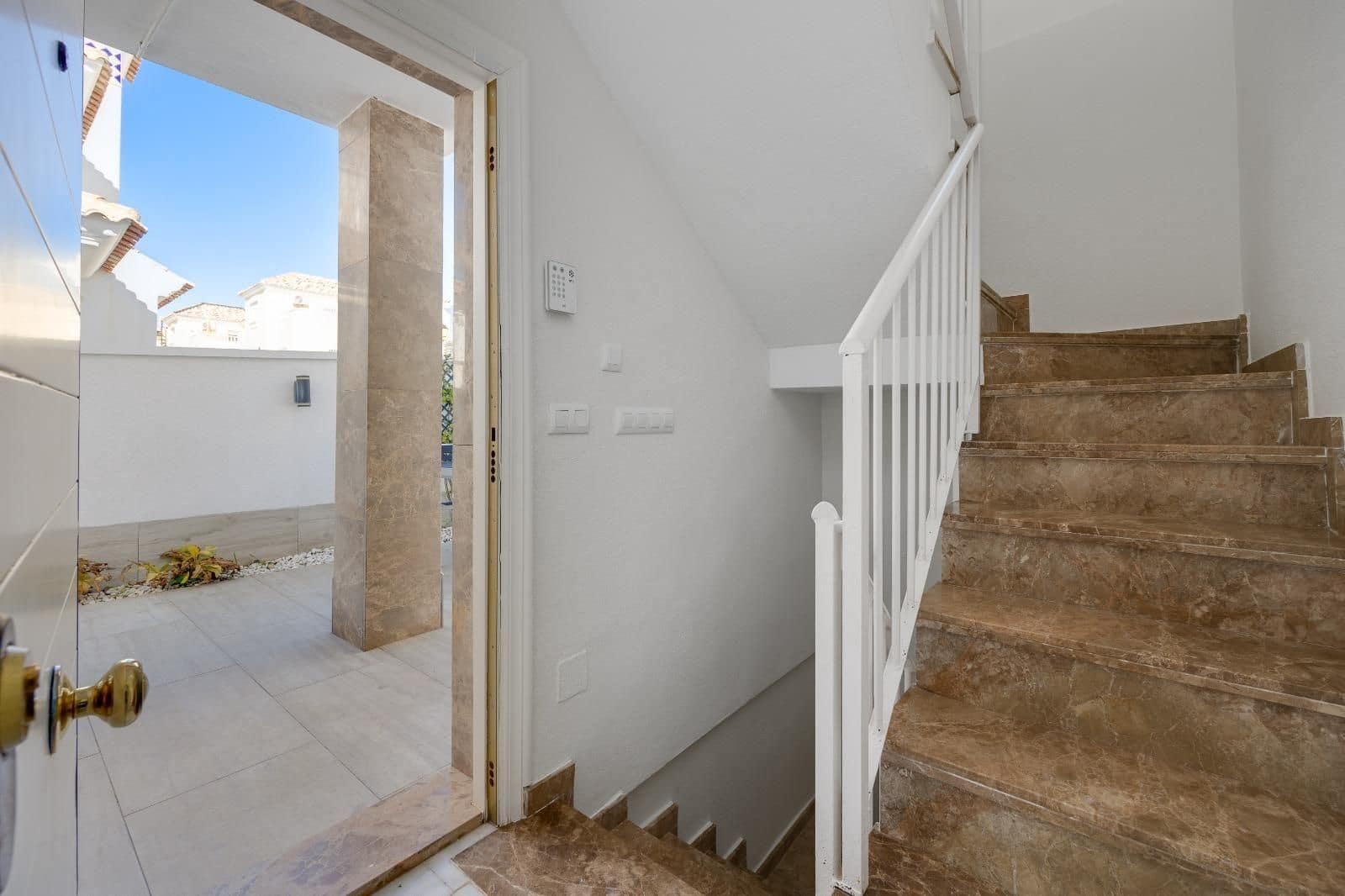 4 chambre Villa/Maison à vendre à Filipinas avec piscine - 436 000 € (Ref: 9818403)