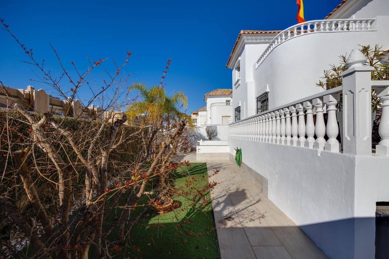 4 chambre Villa/Maison à vendre à Filipinas avec piscine - 436 000 € (Ref: 9818403)