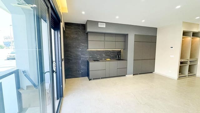 1 makuuhuone Huoneisto myytävänä paikassa Centro, Torrevieja - 160 000 € (Ref: 9820656)