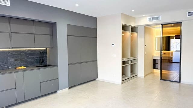 1 makuuhuone Huoneisto myytävänä paikassa Centro, Torrevieja - 160 000 € (Ref: 9820656)