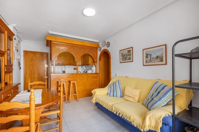 Apartamento de 1 habitación en Los Europeos, Torrevieja en venta con piscina garaje - 169.900 € (Ref: 9820662)