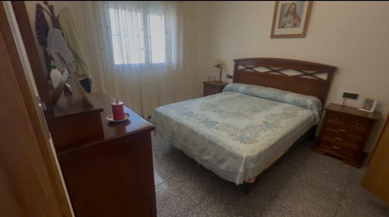 6 bedroom Townhouse for sale in Los Alcazares - € 210,000 (Ref: 9820669)