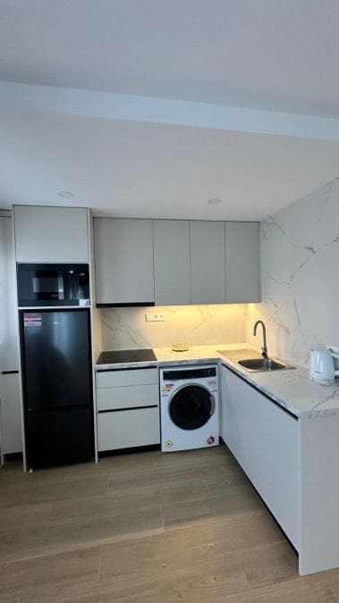 Apartment for sale in Torrevieja - € 110,000 (Ref: 9823057)