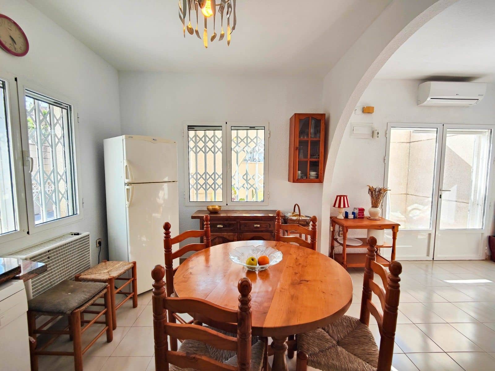 2 makuuhuone Paritalo myytävänä paikassa Torrevieja mukana 
autotalli - 219 900 € (Ref: 9823074)