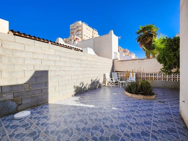 2 makuuhuone Paritalo myytävänä paikassa Playa del Cura, Torrevieja mukana 
autotalli - 219 900 € (Ref: 9823074)