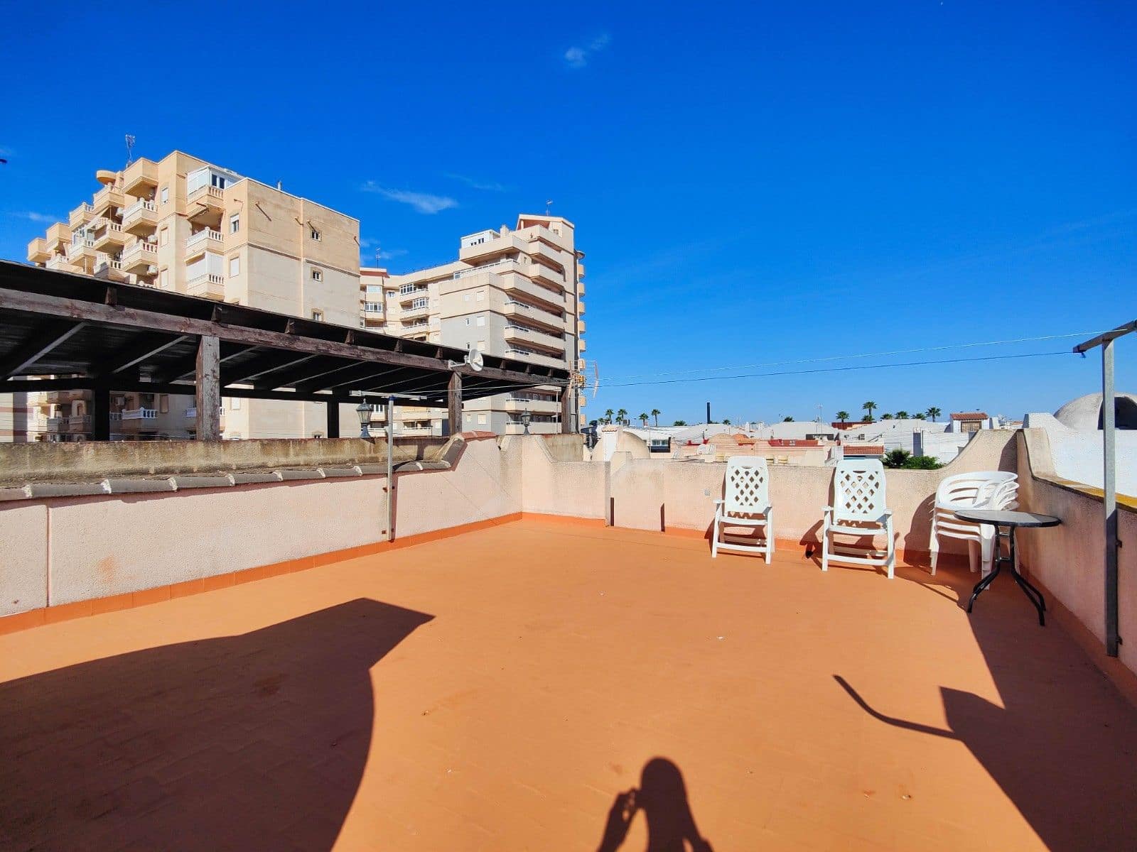 2 makuuhuone Paritalo myytävänä paikassa Torrevieja mukana 
autotalli - 219 900 € (Ref: 9823074)