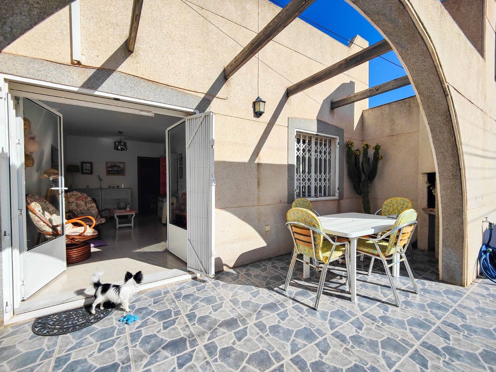 2 makuuhuone Paritalo myytävänä paikassa Torrevieja mukana 
autotalli - 219 900 € (Ref: 9823074)