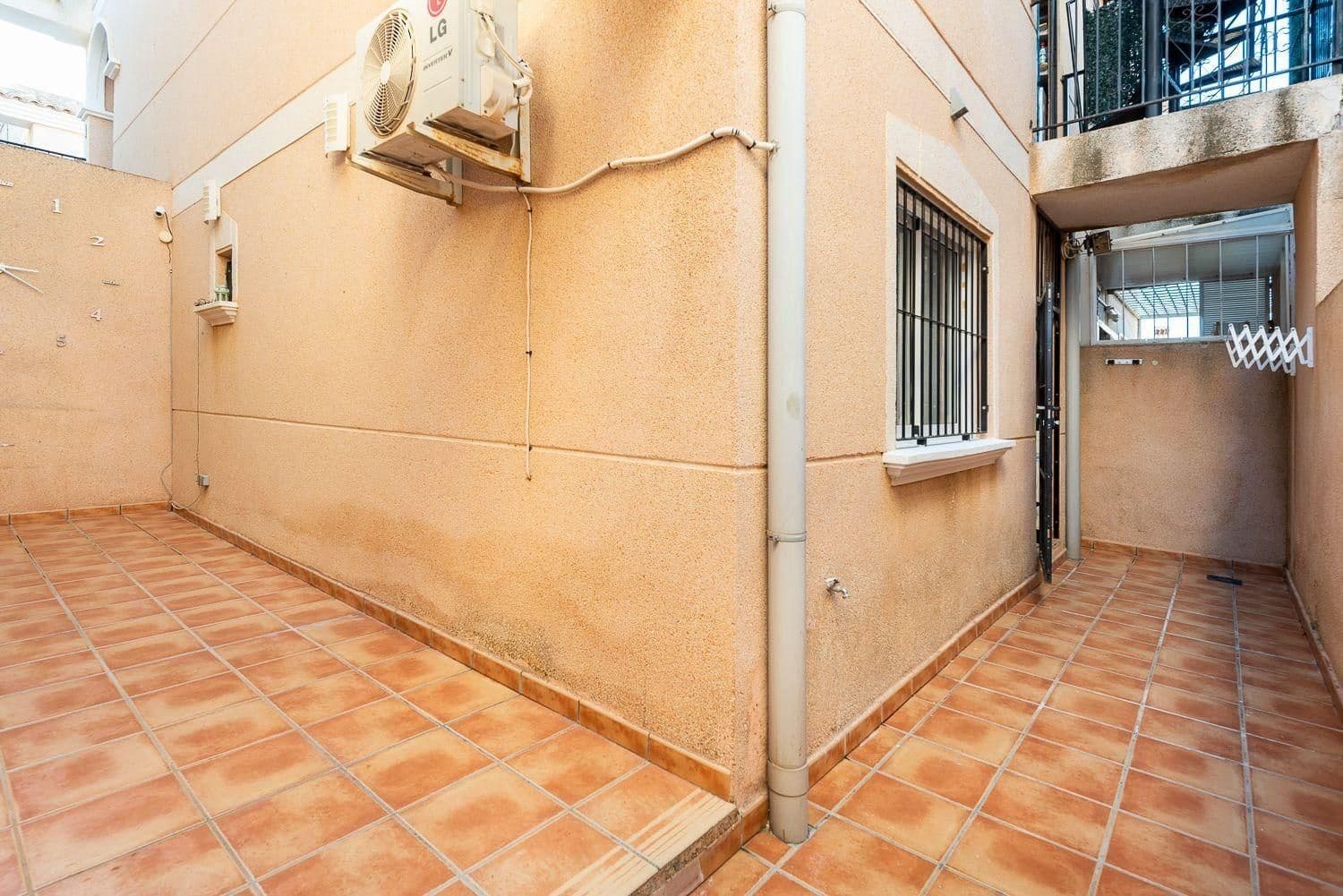 2 soveværelse Bungalow til salg i Cabo Roig med swimmingpool - € 159.900 (Ref: 9825459)