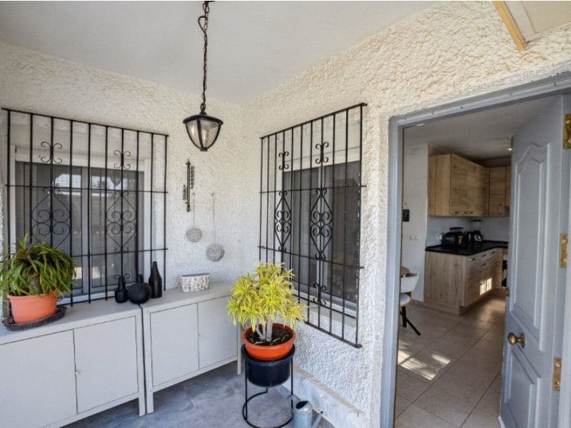 3 soveværelse Villa til salg i Torrevieja - € 379.000 (Ref: 9827134)