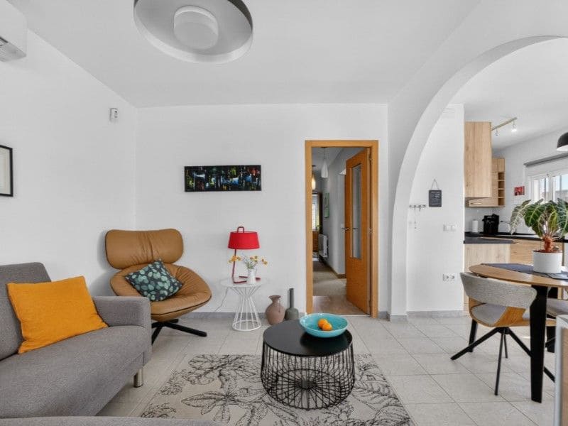 3 soveværelse Villa til salg i Torrevieja - € 379.000 (Ref: 9827134)