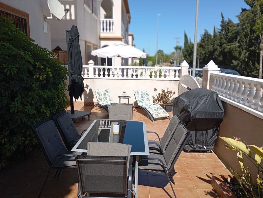 2 bedroom Apartment for sale in Daya Vieja - € 137,500 (Ref: 9831689)