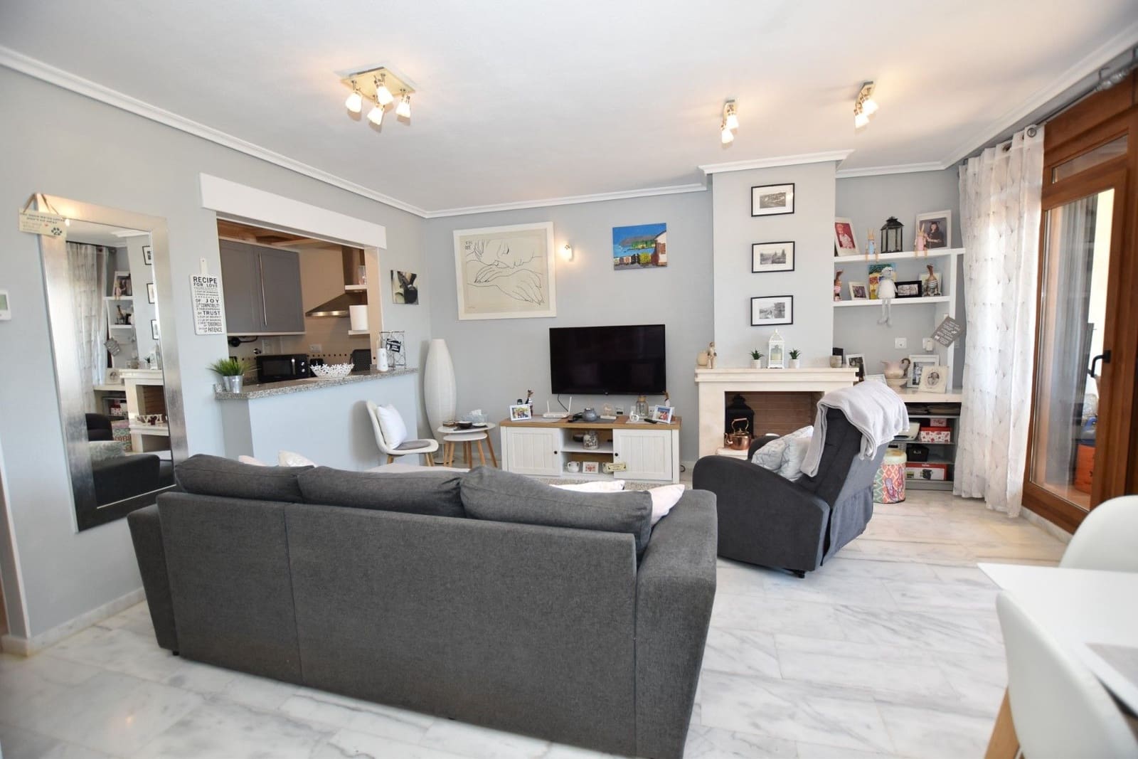 2 soveværelse Lejlighed til salg i Algorfa - € 204.950 (Ref: 9833871)