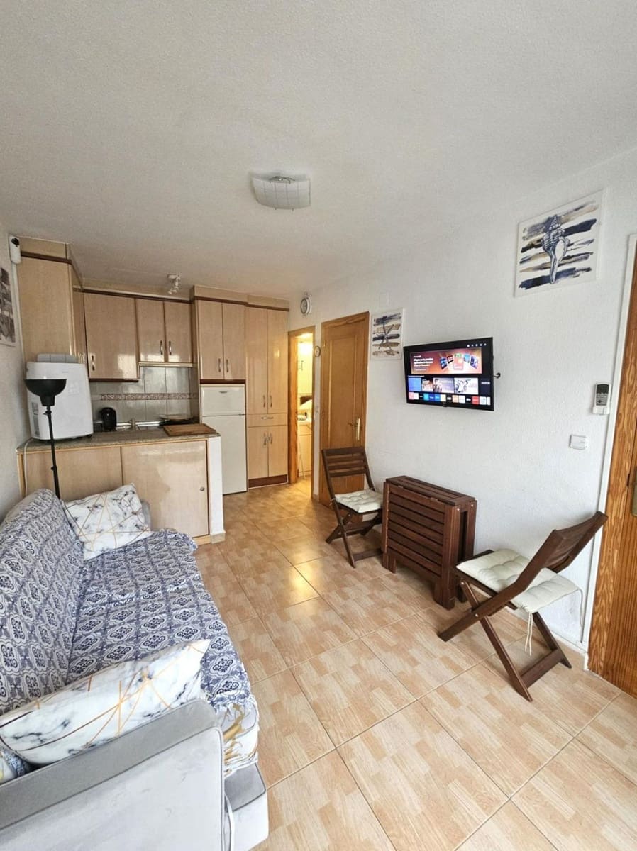 2 Zimmer Bungalow zu verkaufen in Los Balcones mit Pool - 135.000 € (Ref: 9836518)