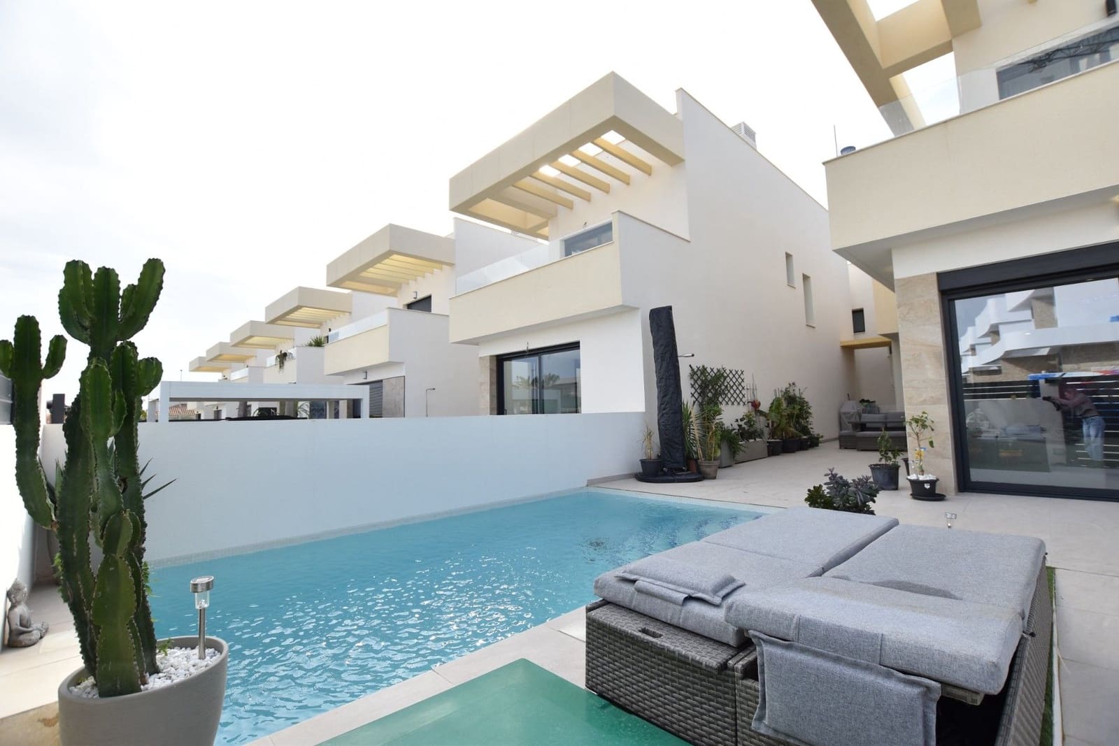 3 soverom Villa til salgs i Los Montesinos - € 369 000 (Ref: 9836520)