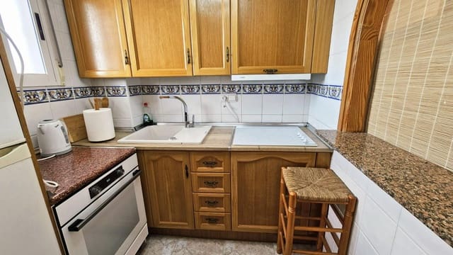 2 makuuhuone Huoneisto myytävänä paikassa Playa del Cura, Torrevieja mukana uima-altaan - 139 900 € (Ref: 9836534)