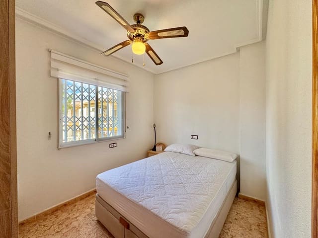 3 soveværelse Byhus til salg i Las Filipinas med swimmingpool - € 185.000 (Ref: 9840938)