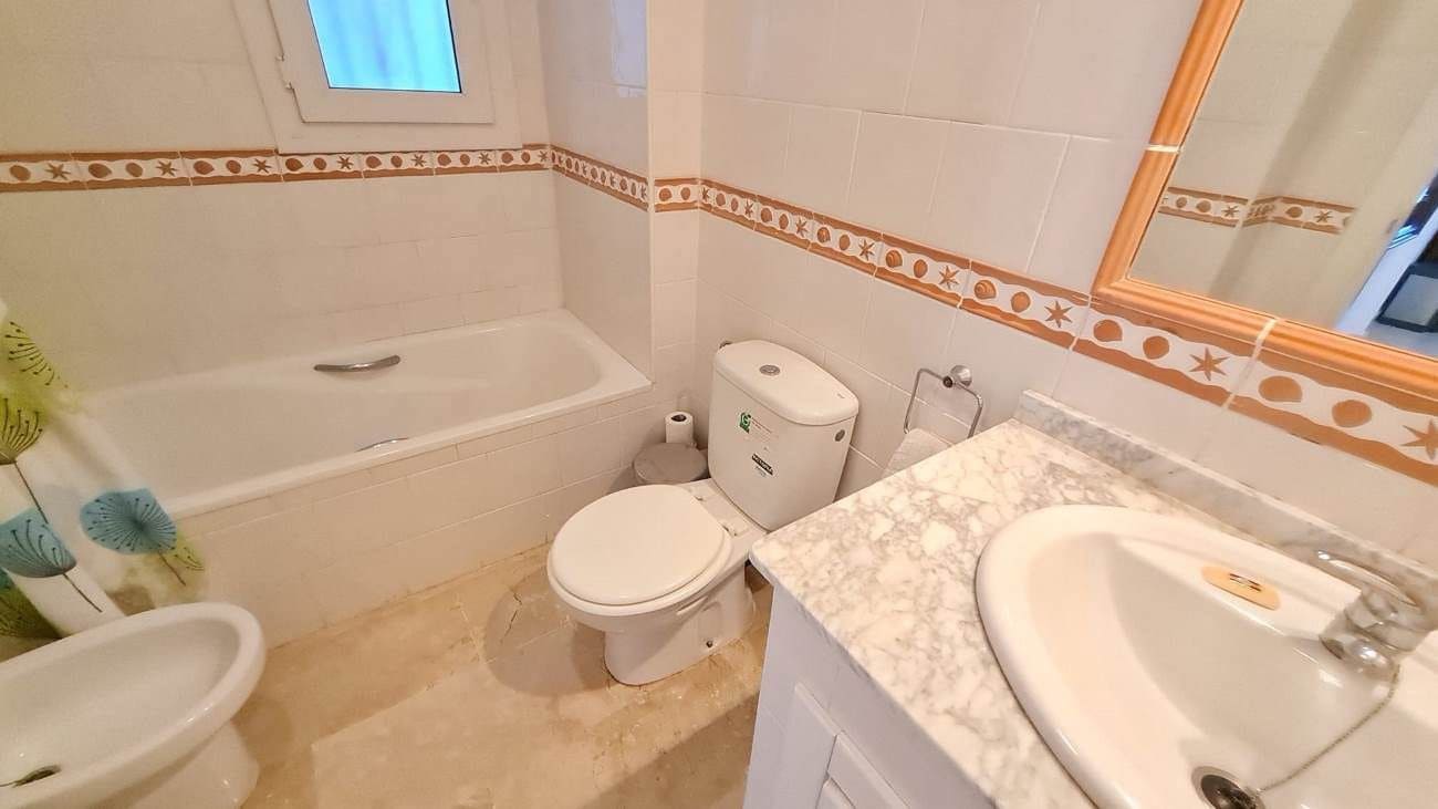 2 sypialnia Penthouse na sprzedaż w Filipinas - 199 999 € (Ref: 9843704)
