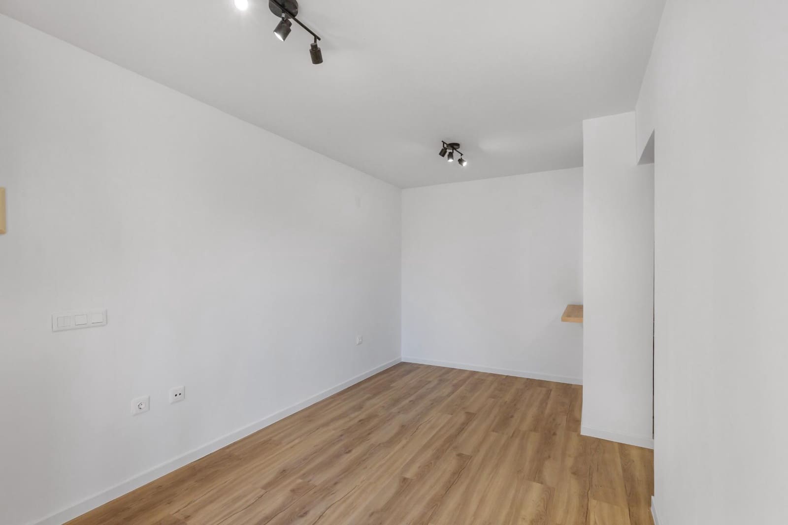 2 soverom Leilighet til salgs i Torrevieja med svømmebasseng - € 149 990 (Ref: 9846595)