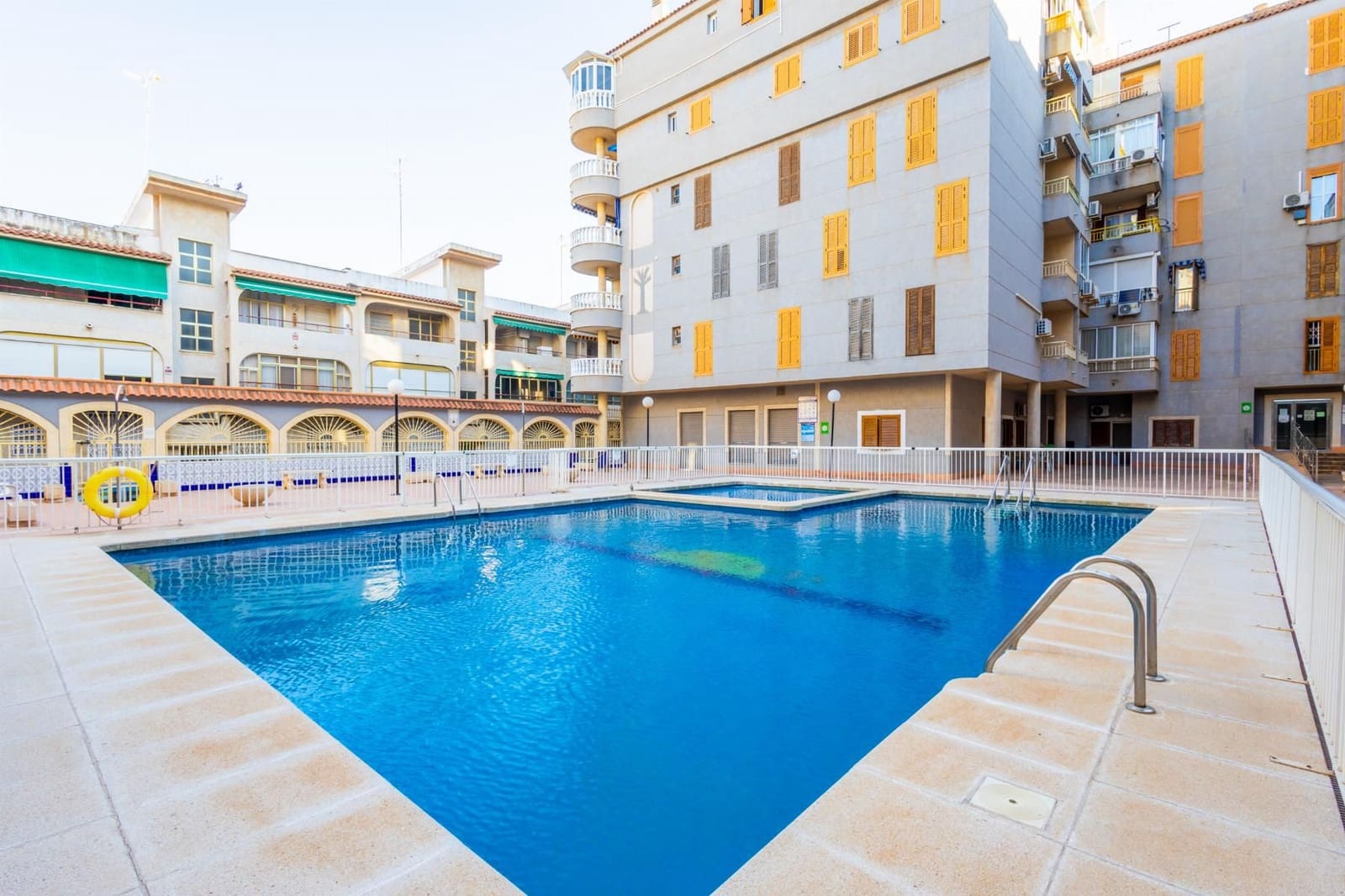 2 chambre Penthouse à vendre à Torrevieja avec garage - 159 990 € (Ref: 9846599)
