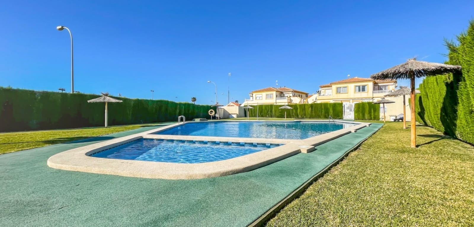 2 sovrum Bungalow till salu i Playa Flamenca - 169 000 € (Ref: 9846606)