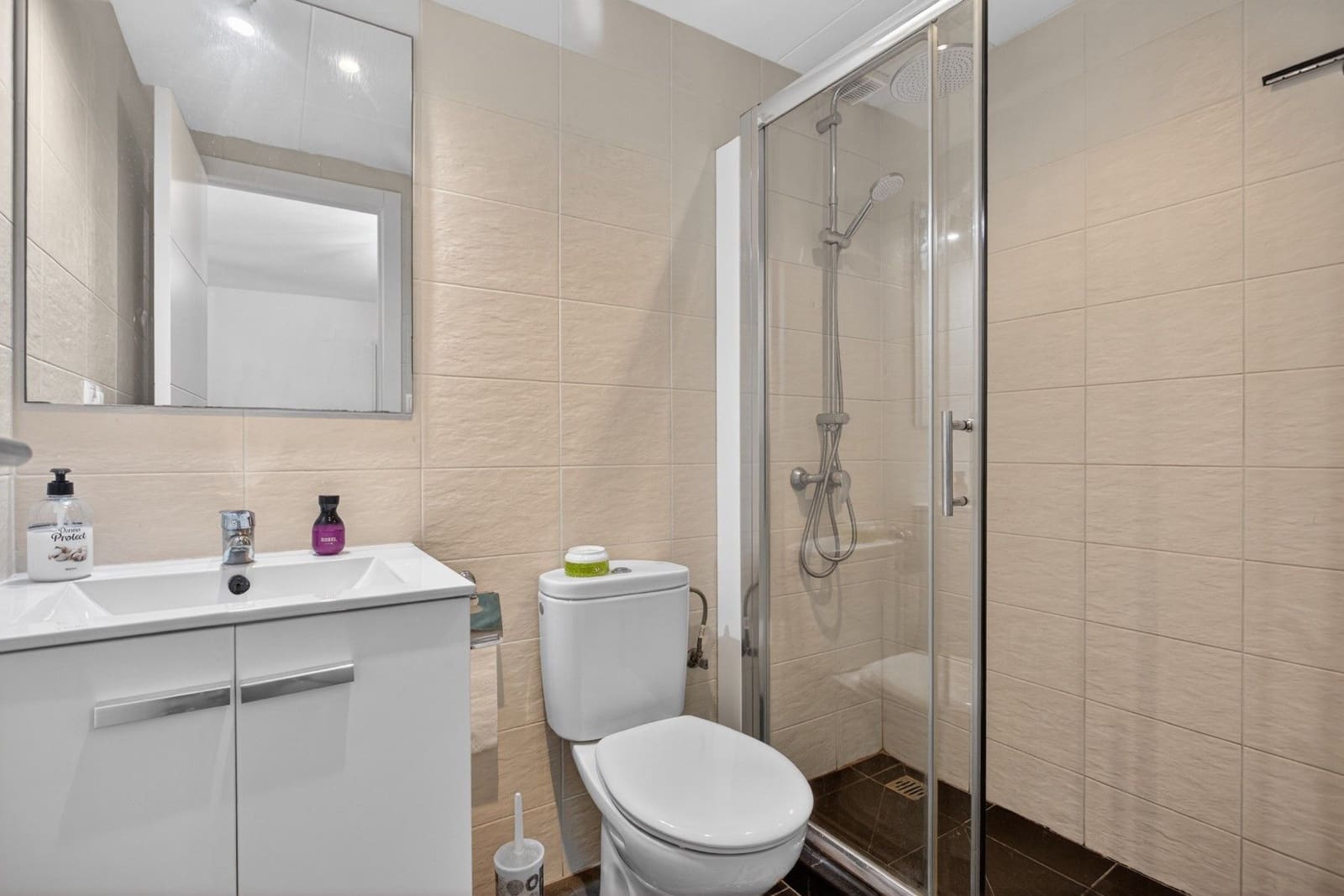 Bungalow de 1 habitación en Torrevieja en venta - 114.000 € (Ref: 9846608)