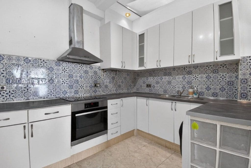 4 chambre Appartement à vendre à Torrevieja avec piscine - 185 000 € (Ref: 9849587)