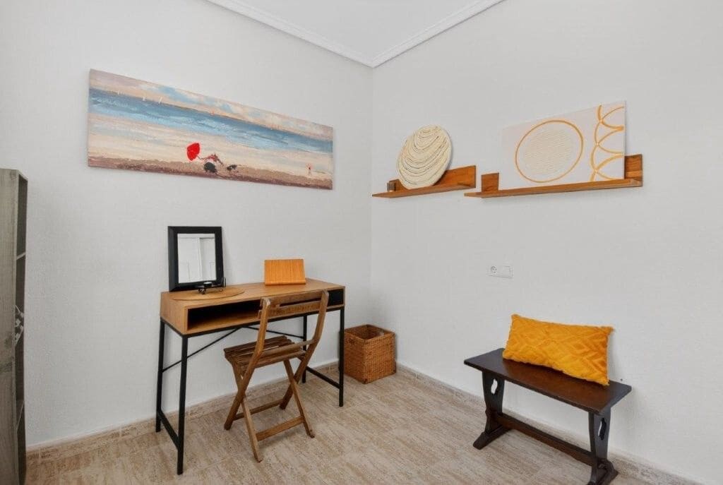 4 chambre Appartement à vendre à Torrevieja avec piscine - 185 000 € (Ref: 9849587)