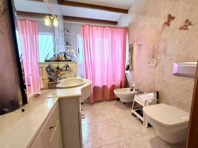 4 bedroom Villa for sale in Rojales with garage - € 390,000 (Ref: 9849594)