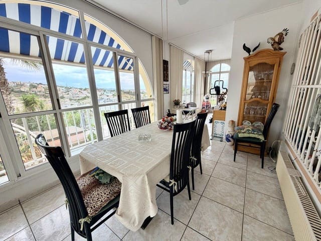 4 bedroom Villa for sale in Rojales with garage - € 390,000 (Ref: 9849594)