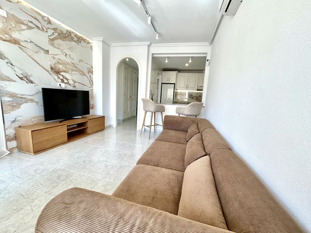 2 Zimmer Apartment zu verkaufen in Orihuela Costa - 239.000 € (Ref: 9852320)