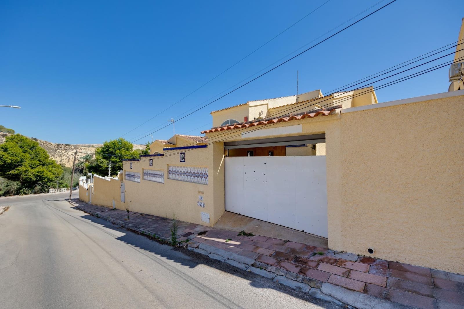 3 bedroom Villa for sale in San Fulgencio with pool - € 225,000 (Ref: 9855631)