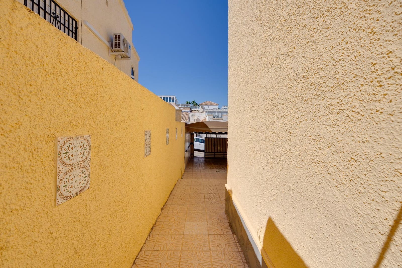 3 bedroom Villa for sale in San Fulgencio with pool - € 225,000 (Ref: 9855631)