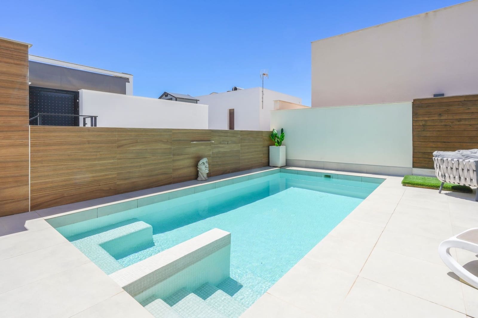 4 bedroom Villa for sale in Benijofar with pool - € 640,000 (Ref: 9855635)